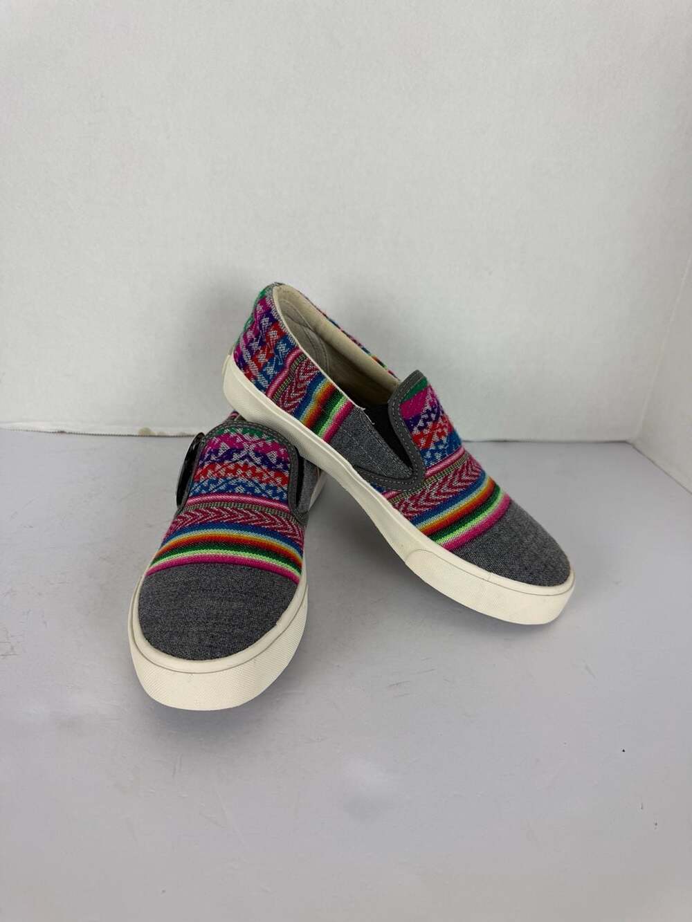 Inkkas Slip-On Shoes Multi-Color Pattern Size 8